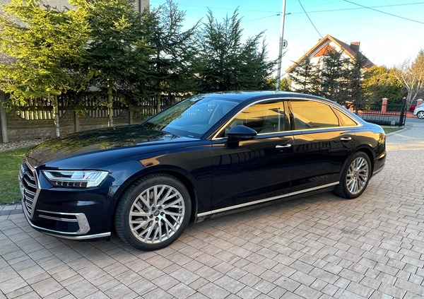 Audi A8 cena 229000 przebieg: 205600, rok produkcji 2017 z Tarnowskie Góry małe 667